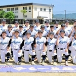 夏の全国大会に挑む女子硬式野球部のメンバー＝蒼開高校