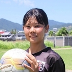 Ｕ－１７女子日本代表に選ばれたＡＩＥ国際高校の小泉恵奈さん＝淡路市生穂新島