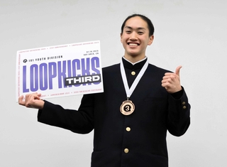 トリッキングの世界大会で３位になった花田善さん＝南あわじ市役所