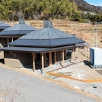 工事が進む「淡路クラインガルテン野田尾（本村）」。スローライフが体験できる＝淡路市野田尾