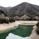 貯水率が低下している北富士ダム＝南あわじ市八木馬回