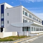 淡路市役所庁舎＝淡路市生穂新島