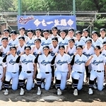 蒼開高校女子硬式野球部のメンバー＝洲本市下加茂１