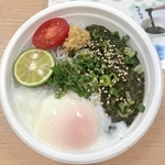 「島のあかもくシラス丼」