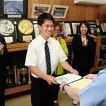 自殺を図ろうとした少女を救出したとして「のじぎく賞」を受けた小池太陽さん＝明石市魚住町長坂寺