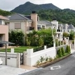 平均約５００平方メートルの敷地に建つ豪邸＝神戸市北区柏尾台