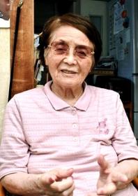 運転していたころの思い出を語る増野幸子さん＝広島市内