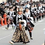 昨年の赤穂義士祭のパレード＝２０１３年１２月１４日、赤穂市加里屋（撮影・大森　武）