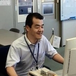 神戸税関六甲アイランド出張所で働く神戸さん＝神戸市東灘区向洋町西１