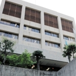 兵庫県警生田署＝神戸市中央区中山手通２