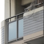 ３人が生活していたマンションの一室。姉は狭いベランダで生活していた＝姫路市内