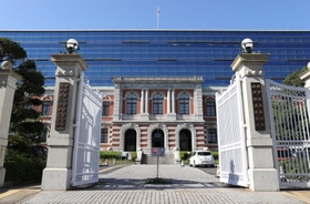 神戸地裁＝神戸市中央区橘通２