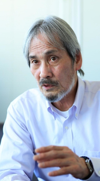 「裁判がどんな結果でも息子の無念を晴らせるわけではない」と思いを語る堤敏さん＝神戸新聞社