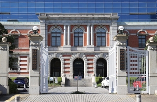 神戸地裁＝神戸市中央区橘通２
