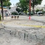 石積みの落下事故があった芦原公園の砂場（尼崎市提供）