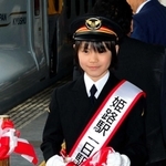 大河ドラマ「軍師官兵衛」の子役として、ＪＲ姫路駅の一日駅長を務めた＝２０１４年３月