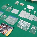 ドイツから成田空港に送られてきた大麻やコカインなど＝神戸市新港町、神戸税関