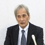 控訴審判決後、被告の男に対し「事件にも司法にも向き合っていない」と話す堤敏さん＝20日午前、大阪市北区西天満２