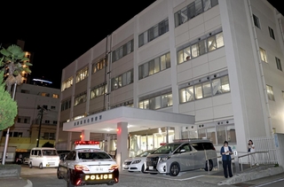 女性殺害事件の捜査本部が設置されている兵庫県警葺合署＝22日午後、神戸市中央区吾妻通５