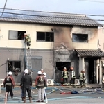 姫路で民家全焼　住人とみられる60代女性が死亡、4人軽傷