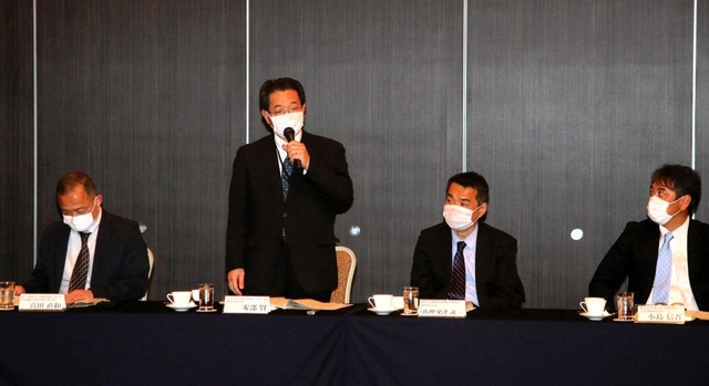 高潮対策などを盛り込んだ大阪湾の事業継続計画案が報告された会合＝神戸市中央区北野町１、ＡＮＡクラウンプラザホテル神戸