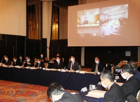 高潮対策などを盛り込んだ大阪湾の事業継続計画案が報告された会合＝神戸市中央区北野町１、ＡＮＡクラウンプラザホテル神戸