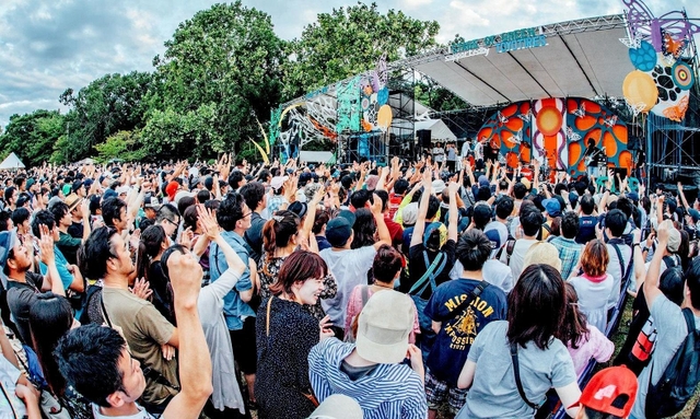 コロナ禍前の２０１９年に開かれた「ＩＴＡＭＩ　ＧＲＥＥＮ　ＪＡＭ」＝昆陽池公園（実行委員会提供）