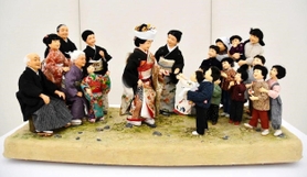 県展「県民賞」に選ばれた、わたべみちこさんの作品「花嫁のかどで」（兵庫県立美術館提供）