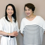 シアター・ドラマシティ３０周年記念コンサートに出演する麻路さき（右）と稔幸＝大阪・梅田芸術劇場