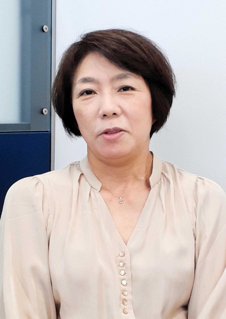 「コーダやろう者も十人十色。筆談の不得意な人もいる。いろいろな方法で接してほしい」と話す安田幸子さん＝神戸市中央区