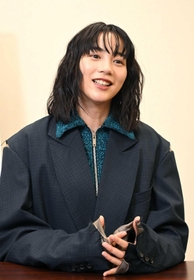「自分にとって特別な作品になるという予感がある」と目を輝かせる、のん＝大阪市内（撮影・坂井萌香）