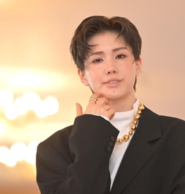 「蒼穹の昴」開幕を控え、稽古に余念がない彩風咲奈＝宝塚大劇場（代表撮影）