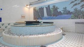 １９２３年創業の銭湯「第一敷島湯」＝尼崎市杭瀬本町１（あまがさき観光局提供）
