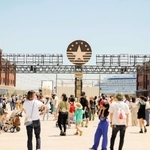 今年５月に横浜で開かれた「ＧＲＥＥＮＲＯＯＭ　ＦＥＳＴＩＶＡＬ」。９月２４、２５日に「ＧＲＥＥＮＲＯＯＭ　Ｂｅａｃｈ」として大阪で初開催される（ＧＲＥＥＮＲＯＯＭ．ＣＯ提供）