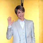 ２０２３年６月公演千秋楽で退団する真風涼帆＝大阪市北区