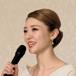 退団を発表した宝塚宙組トップ娘役の潤花さん＝宝塚大劇場