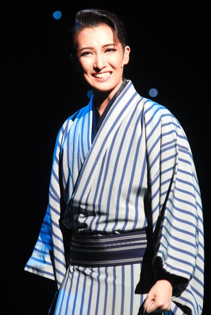 佐助を演じる帆純まひろ＝宝塚バウホール