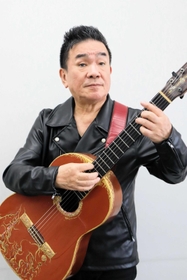 ウクライナの平和を願って新曲を配信したＢＯＲＯさん＝神戸市中央区東川崎町１