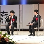 将棋の魅力を語り合う（左から）福崎文吾九段、糸谷哲郎八段、中村太地七段、白鳥士郎さん