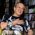 ゴジラへの思いを語る大森一樹監督＝２０１４年、芦屋市の自宅（撮影・笠原次郎）