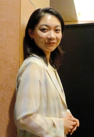 今、生きづらさを抱える人に「ありのままを受け入れてくれる人はきっといる。そう伝える映画です」と話す三浦透子＝大阪市内
