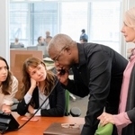 映画「SHE SAID」の一場面（（C）Universal Studios. All Rights Reserved.）