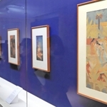 ナンダラル・ボースらの作品が並ぶ会場＝１３日午後、神戸市立博物館館