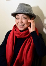 トークセッションは「井戸端会議になる」と話すクミコ＝神戸市中央区