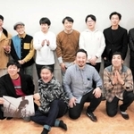 出演者たち。双日をはじめ鈴木商店ゆかりの多くの企業が公演をバックアップしている