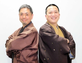 「初めて落語を見る方にもぜひ」と話す桂春蝶（左）と桂吉弥＝大阪市北区