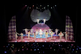 客席もペンライトでステージと一体に＝アイア２・５シアター神戸（©　２０２３　ＳＡＮＲＩＯ　ＣＯ．，　ＬＴＤ．　　ＭＳＳＢ２０２３）