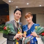 ジャクソン国際バレエコンクールで金賞を受賞した徳彩也子さん（右）と佐々木嶺さん＝２３日、米南部ミシシッピ州ジャクソン（共同）