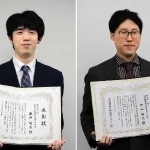 藤井聡太七冠（左）と井山裕太二冠