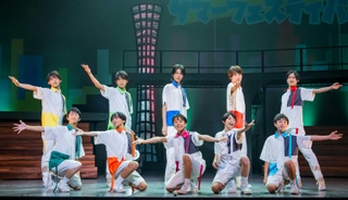 神戸セーラーボーイズが８月に行った公演の様子＝アイア２．５シアター神戸（（Ｃ）神戸セーラーボーイズ製作委員会）